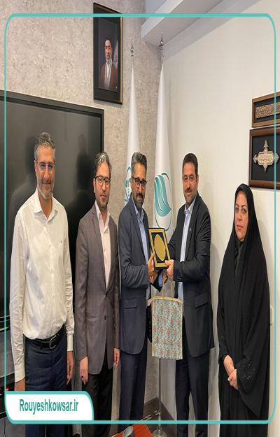 آیین تکریم و معارفه اعضای سابق و جدید هیئت‌مدیره رویش کوثر برگزار شد