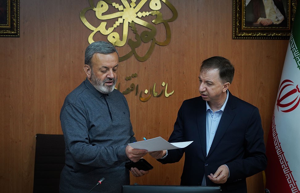 امضای تفاهم‌نامه توسعه همکاری‌های مشترک میان سازمان اقتصادی کوثر، بانک دی و موسسه رویش کوثر